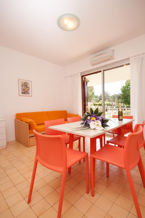 Residence Selenis Caorle Pokoj fotografie