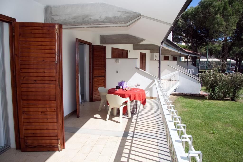 Residence Selenis Caorle Exteriér fotografie
